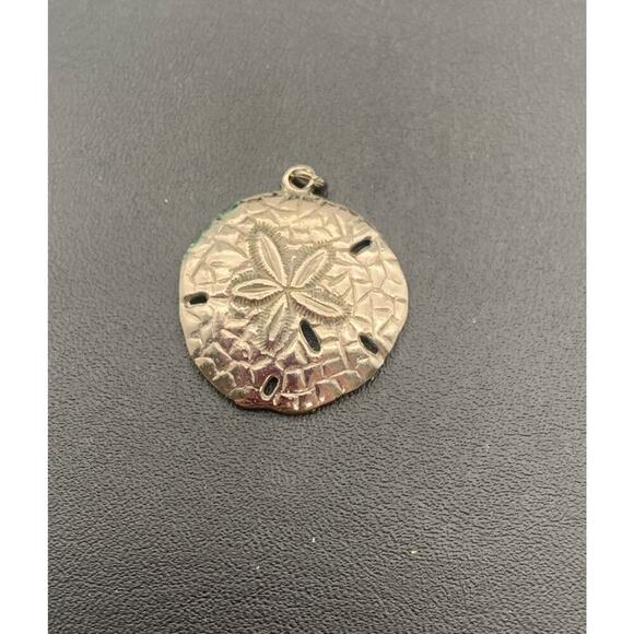 Silver Tone Sand Dollar Pendant - Picture 1 of 4